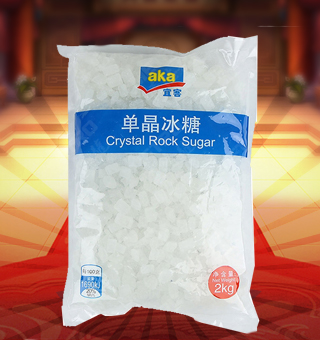 宜客(AKA)單晶冰糖產(chǎn)自浙江金華2kg每袋，采用新鮮上等的原料，領(lǐng)先的技術(shù)，使每一顆冰糖都晶晶亮，純度極高，質(zhì)量保證，放心安全。本產(chǎn)品采用的是袋裝的設(shè)計，食用和放置都是相對比較方便的，是您廚房常備品的好伙伴。本產(chǎn)品的每一顆冰糖都甘醇可口，晶瑩剔透，清甜滋潤。是您日常飲品，佐餐甜品的絕佳上選。