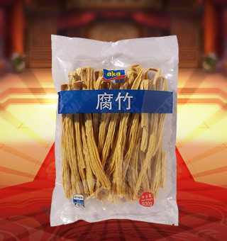 宜客(AKA)腐竹產(chǎn)自河南許昌500g每袋，采用優(yōu)質(zhì)大豆，保證所有原材料來(lái)自純正的原產(chǎn)地，無(wú)污染的生長(zhǎng)環(huán)境，現(xiàn)代化的種植技術(shù)，綠色健康。皮質(zhì)光滑，色澤黃白，油光透亮，腐竹作為高蛋白食物，豆香濃郁，口感爽滑，營(yíng)養(yǎng)豐富。