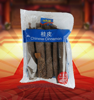 宜客(AKA)桂皮產自四川成都400g每袋，茶樹菇是一種低熱量、低脂肪的食品，其外觀呈褐色，味道鮮美，具有滑、鮮、嫩的特點。茶樹菇含有大量的稀有元素——脂肪、維生素、膳食纖維、碳水化合物、鎂、鐵等元素，給人提供所需營養(yǎng)。