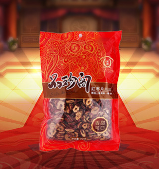 新閩融品珍閣紅棗片產(chǎn)自河南鄭州250g每袋，紅棗中含有豐富的維生素C[6]和環(huán)-磷酸腺苷，能夠促進肌膚細胞的代謝，防止黑色素沉著，讓肌膚越來越潔白細滑，達到美白肌膚、祛斑的美容護膚功效。紅棗會令面色紅潤，因具有養(yǎng)顏補血的作用。 