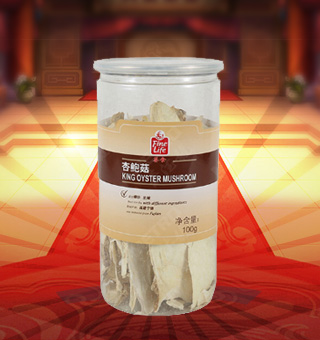 薈食(FINE LIFE) 杏鮑菇 產(chǎn)自福建寧德100g每袋，質(zhì)輕盈，有特殊天然菌香，味道鮮美，風(fēng)味獨(dú)特，保留了豐富的營(yíng)養(yǎng)成分。采取透明包裝，新鮮清晰可見，干凈衛(wèi)生，方便存放冷藏，方便消費(fèi)者們的選購(gòu)，安全健康，放心購(gòu)買。